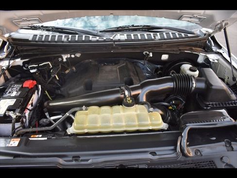 Used 2019 Ford Expedition Limited w/ Special Edition Package RWD image 46