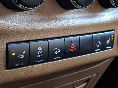 Used 2015 Jeep Wrangler Unlimited Sahara w/ Connectivity Group image 22