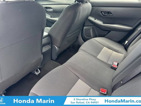 Used 2024 Nissan Sentra SV FWD image 15