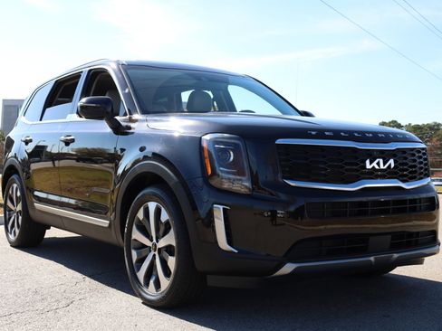 Used 2022 Kia Telluride S image 5