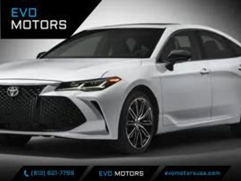 Used 2019 Toyota Avalon XLE FWD image 1