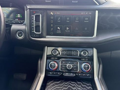 Used 2023 GMC Yukon Denali w/ Denali Reserve Package AWD/4WD image 23