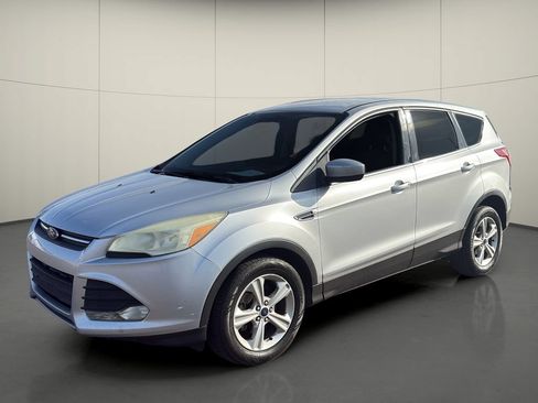 Used 2016 Ford Escape SE FWD image 3