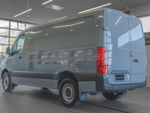 Used 2025 Mercedes-Benz Sprinter 2500 image 13