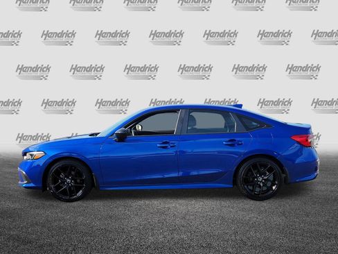 Used 2023 Honda Civic Sport image 4