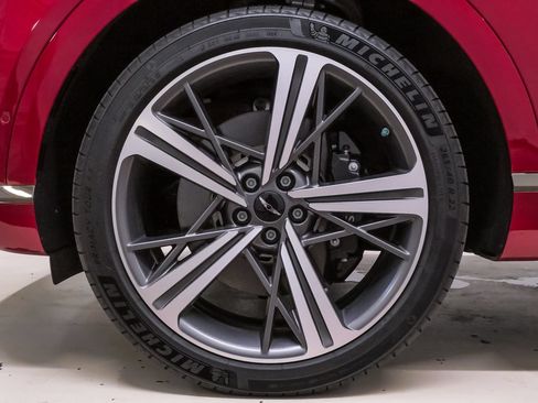 Certified 2026 Genesis GV80 3.5T e-SC AWD/4WD image 35
