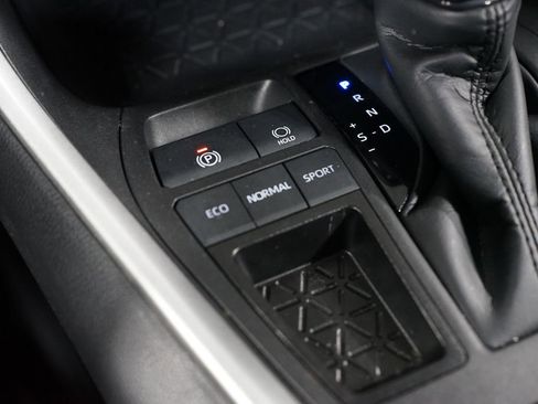 Certified 2025 Toyota RAV4 LE image 22