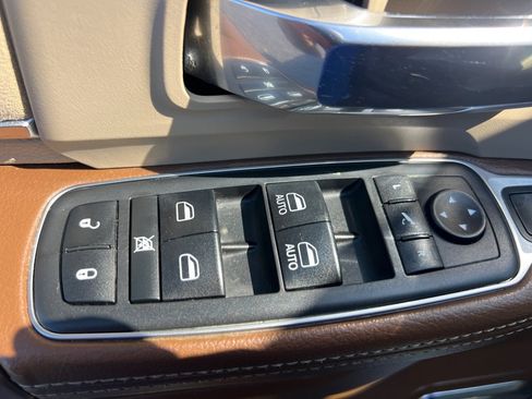 Used 2019 RAM 2500 Laramie AWD/4WD image 29