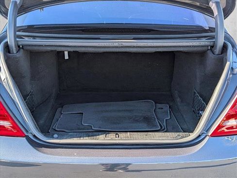 Used 2012 Mercedes-Benz S 550 4MATIC image 6