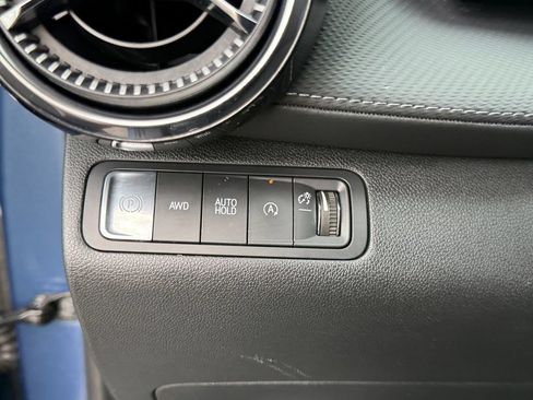 Used 2025 Chevrolet Equinox LT AWD/4WD image 21