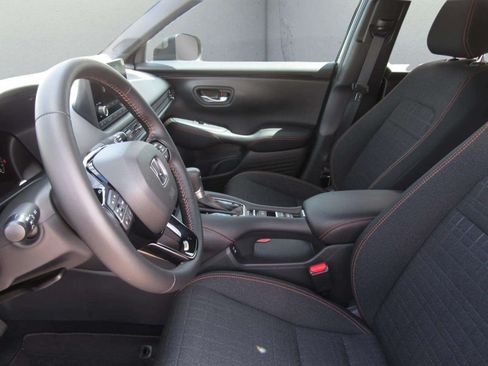 Certified 2025 Honda HR-V Sport image 14