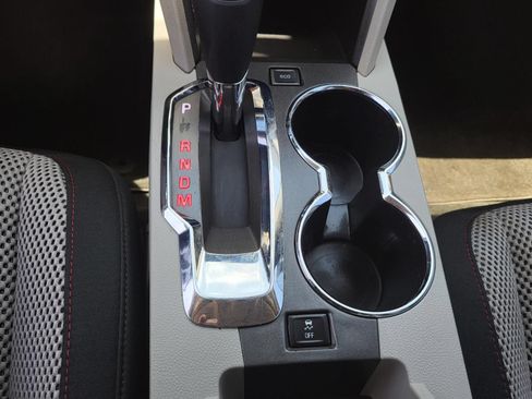 Used 2017 GMC Terrain SLE FWD image 25