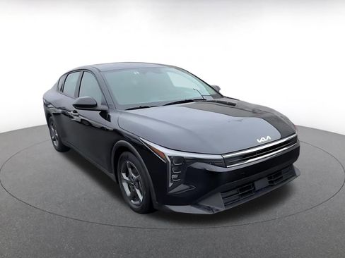 Used 2025 Kia K4 FWD image 3