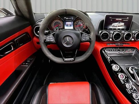 Used 2019 Mercedes-Benz AMG GT C image 8