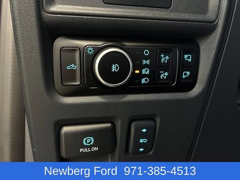 Used 2025 Ford F150 Lariat AWD/4WD image 16