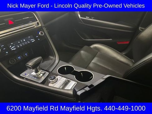 Used 2025 Genesis G70 2.5T image 26