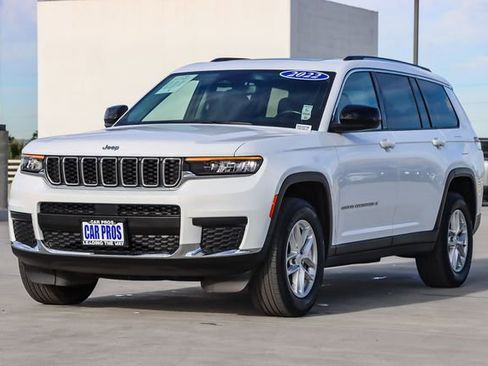 Used 2022 Jeep Grand Cherokee L Laredo w/ Luxury Tech Group I image 5