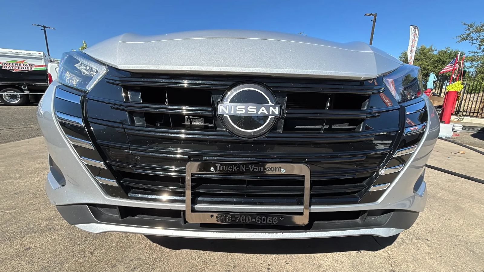Used 2025 Nissan Versa S FWD image 40