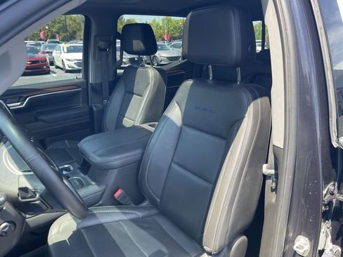 Used 2024 GMC Sierra 1500 Denali w/ Technology Package AWD/4WD image 13