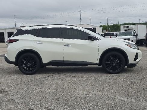 Used 2023 Nissan Murano SV w/ SV Midnight Edition Package FWD image 6