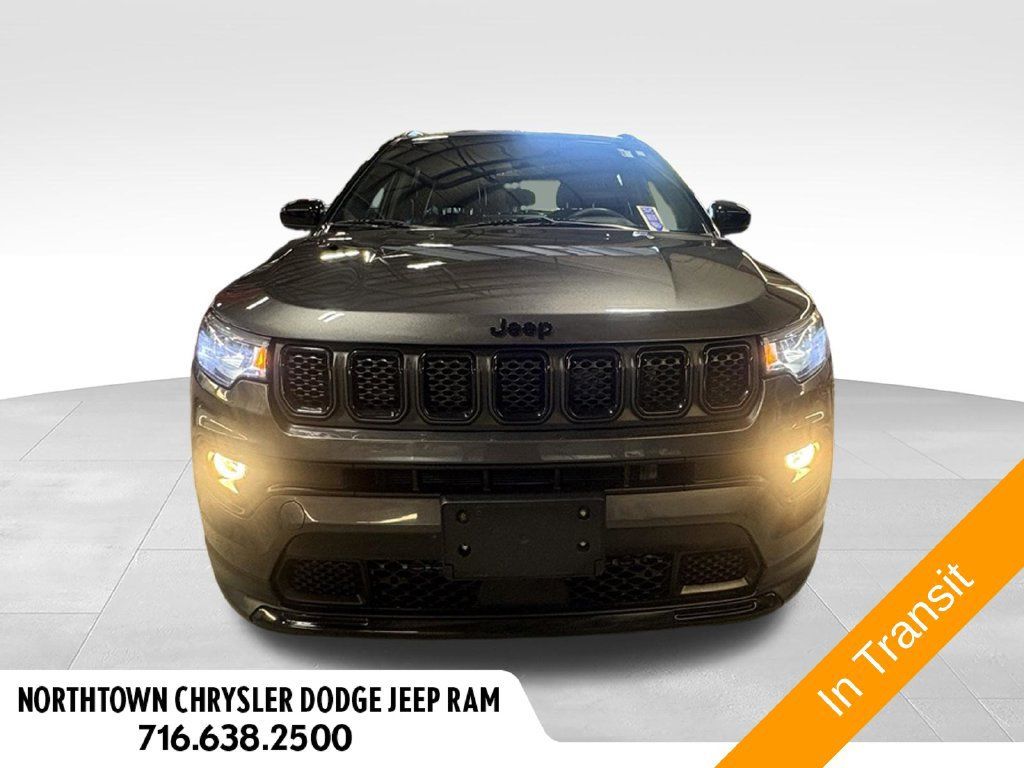 Used 2023 Jeep Compass Latitude w/ Convenience Group AWD/4WD image 5