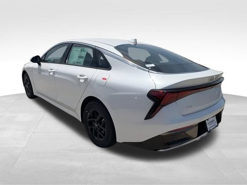 New 2026 Kia K5 LXS FWD image 6