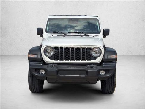 Used 2025 Jeep Wrangler Unlimited Sport AWD/4WD image 2