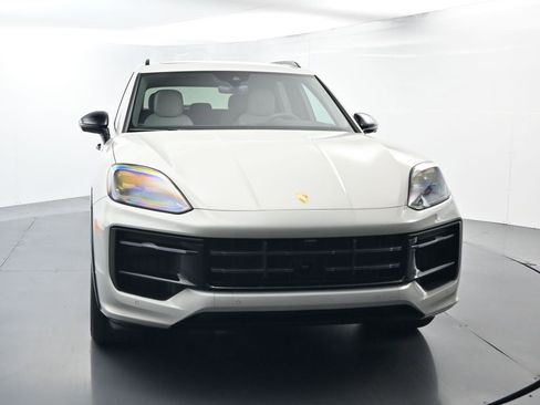 Certified 2026 Porsche Cayenne GTS image 18