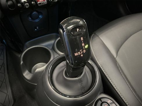 Used 2023 MINI Cooper 2-Door Hardtop image 26