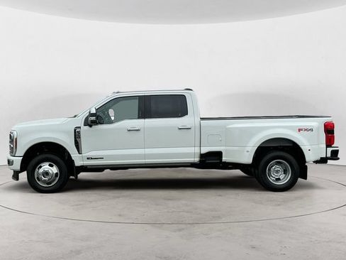 Used 2024 Ford F350 Platinum AWD/4WD image 8