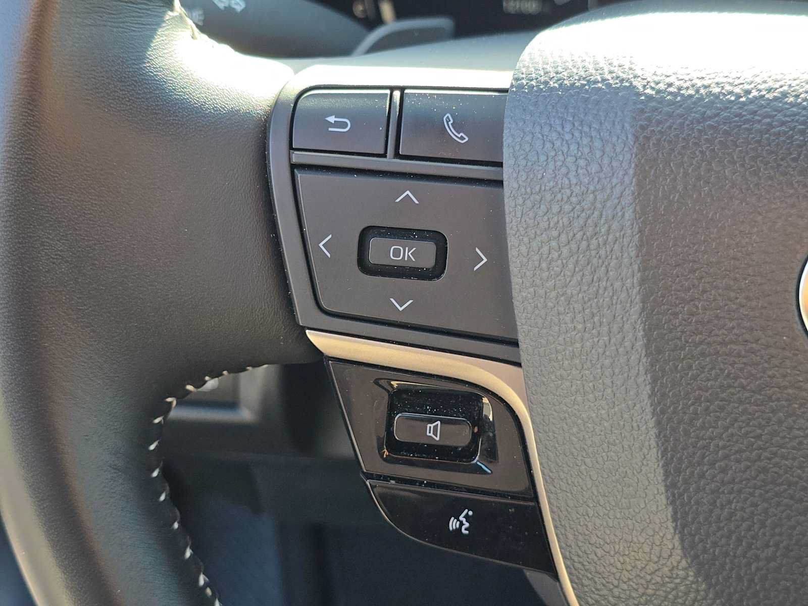 Used 2026 Toyota Camry SE w/ Convenience Package FWD image 28