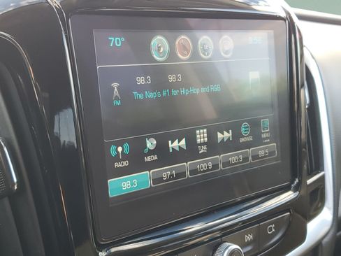 Used 2018 Chevrolet Traverse LT FWD image 25