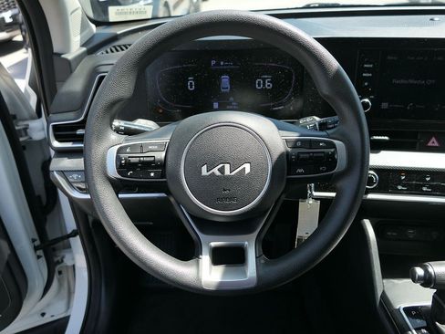 Used 2023 Kia Sportage LX FWD image 16