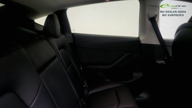 Used 2025 Tesla Model Y Long Range RWD image 37