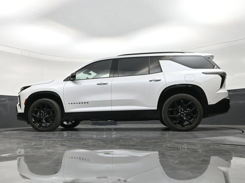 Used 2024 Chevrolet Traverse RS FWD image 21