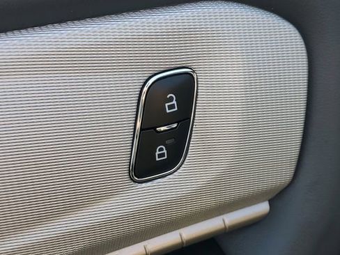 Certified 2025 Ford Explorer Active w/ Active Comfort Package image 11