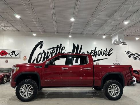 Used 2019 GMC Sierra 1500 Denali w/ Technology Package image 2