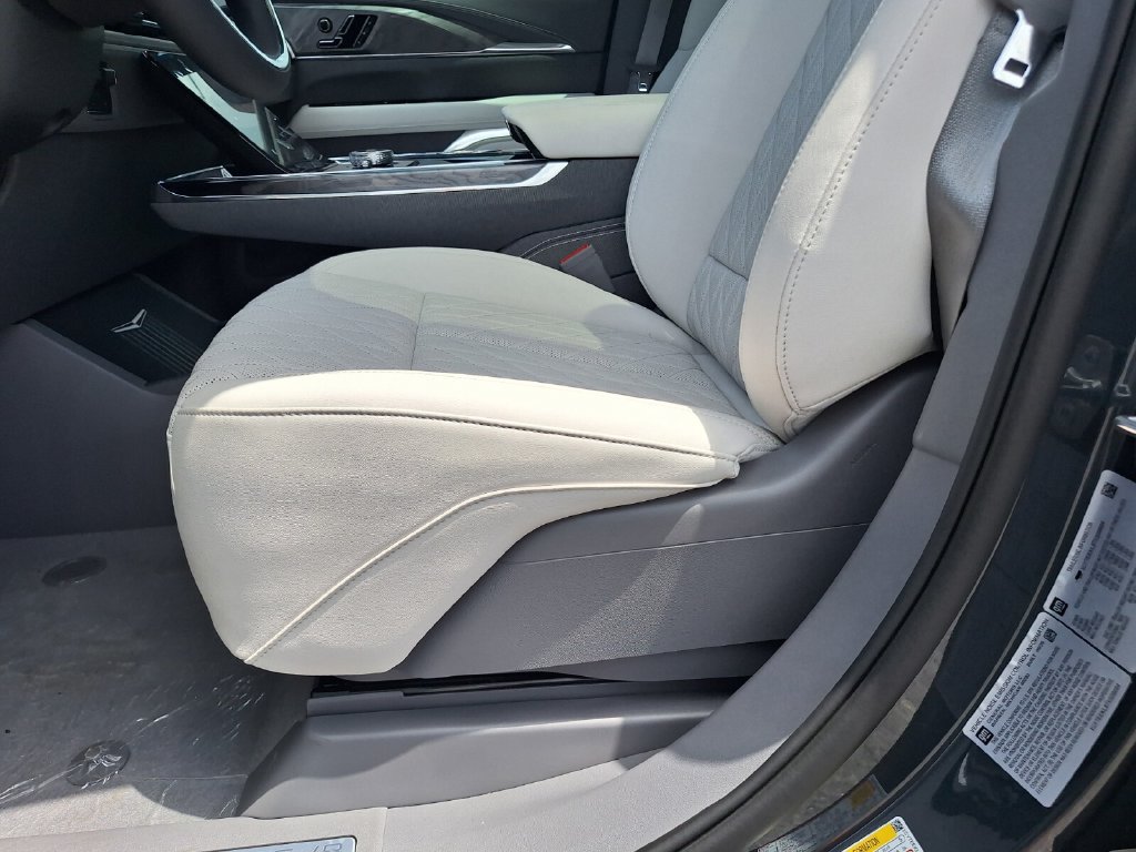 New 2026 Cadillac Escalade IQ Sport 1 w/ LPO, ONYX Package AWD/4WD image 33