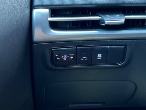 Certified 2025 Hyundai Santa Cruz SEL FWD image 34