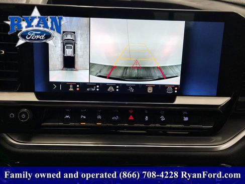 Used 2024 Chevrolet Silverado 1500 High Country w/ Technology Package image 13