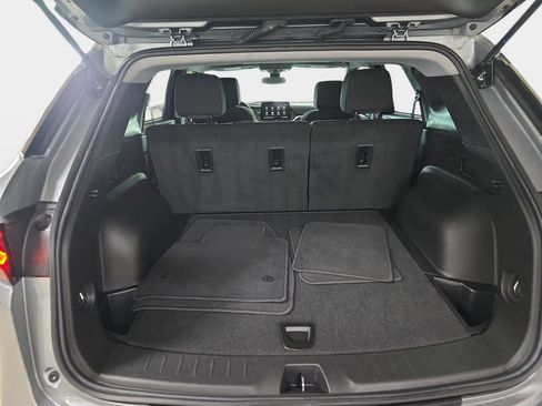 Used 2025 Chevrolet Blazer LT FWD image 29