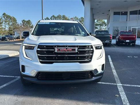 Certified 2025 GMC Acadia Elevation image 2