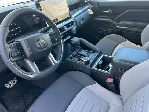 New 2025 Toyota Tacoma TRD Sport image 7
