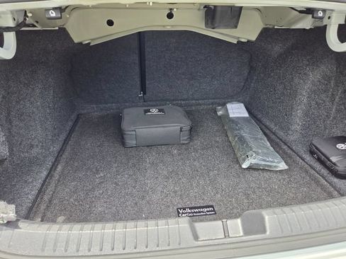 Used 2023 Volkswagen Jetta SE w/ Panoramic Sunroof Package FWD image 16