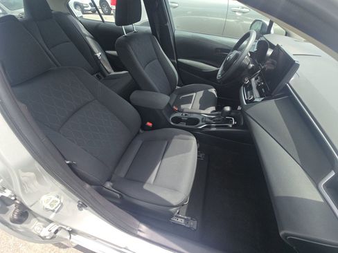 Used 2024 Toyota Corolla LE image 11