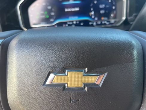 Used 2025 Chevrolet Silverado 1500 LT RWD image 34