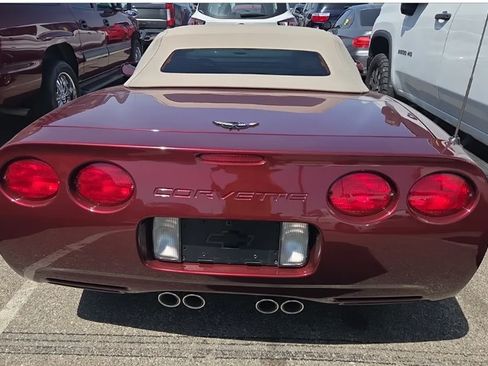 Used 2003 Chevrolet Corvette Convertible w/ Preferred Equipment Group1 RWD image 4