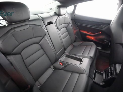 Used 2021 Porsche Taycan 4S image 8