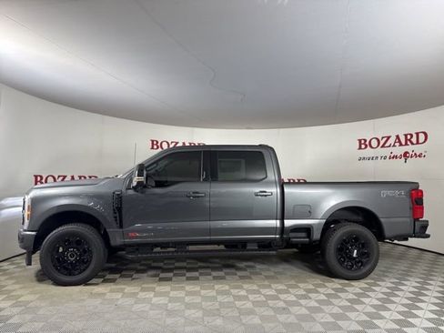 New 2026 Ford F250 Lariat w/ Black Appearance Package image 4