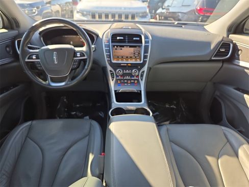 Used 2019 Lincoln Nautilus Reserve image 17